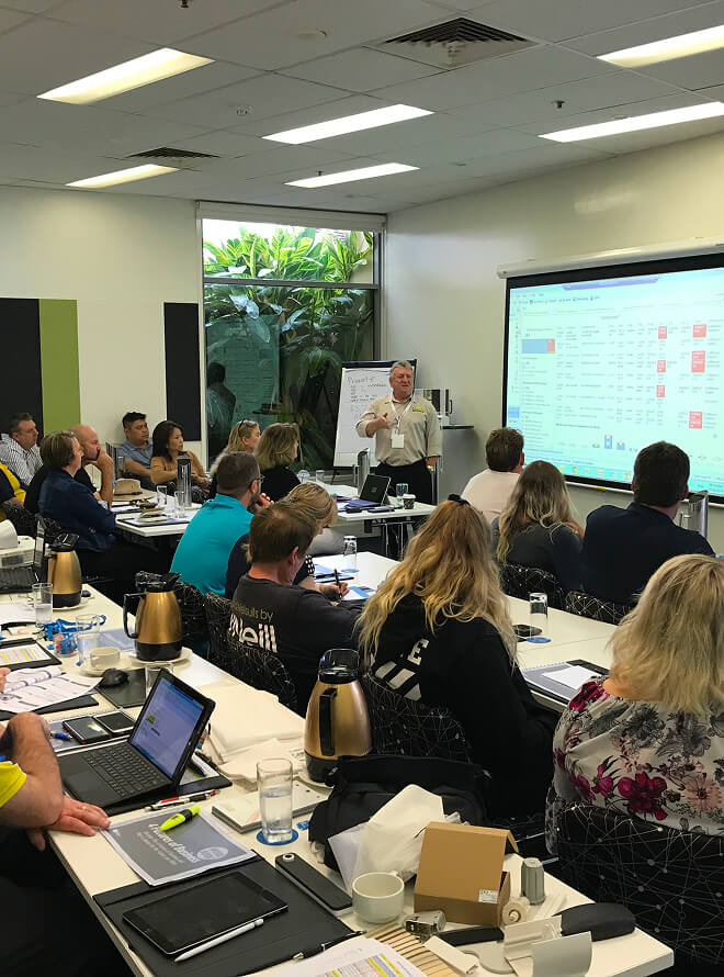 Who Thrives as an Apollo Blinds Franchise Partner?